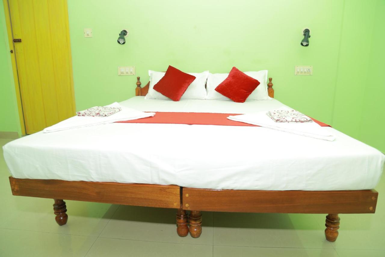 Shirleys Beach Hotel Kovalam Εξωτερικό φωτογραφία